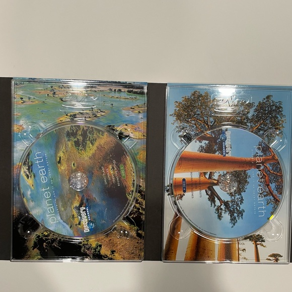 NWOT Planet Earth 5 DVD Box Set - Picture 9 of 10